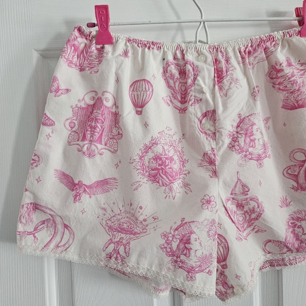 NWOT Katie Kime X Wicked:For Good Graphic Lounge Shorts - Picture 4 of 10